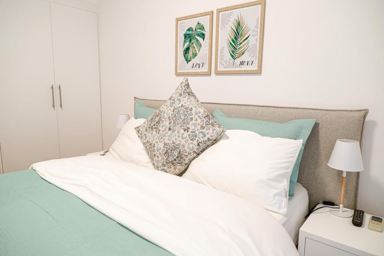 Newly Renovated Apartment 7 Min Walk From Acropolis Athen Exterior foto